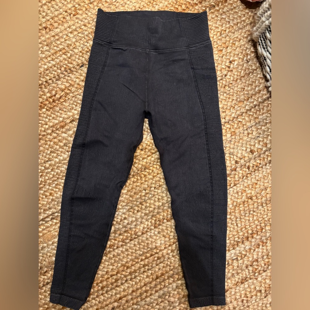 Aerie High-Waisted Legging Sz M